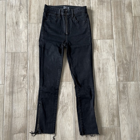 [Abercrombie] High Rise Black Skinny Ankle Jean - Picture 2 of 5